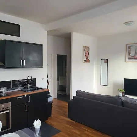Nord De Paris F2 Terrasse